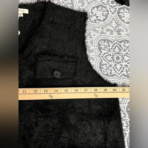 Max Studio Fur Black Vest With Pockets, Style 2707620, Size Medium NWT - Picture 6 of 12
